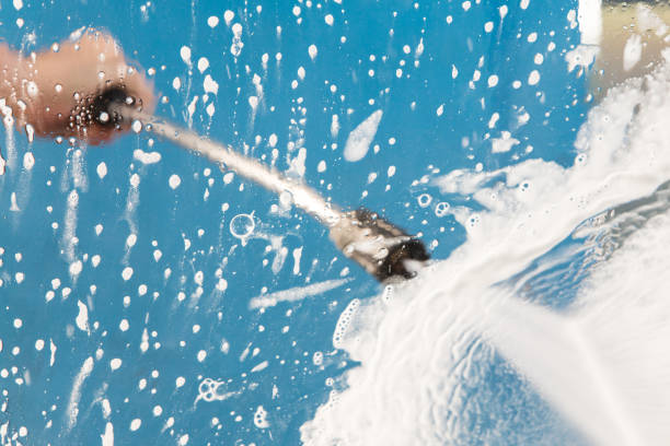 Best Gutter Cleaning and Brightening in Gra Forks Af, ND